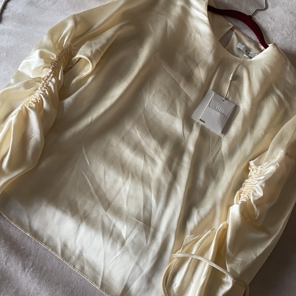 100% Silk Tibi Blouse - Picture 6 of 7